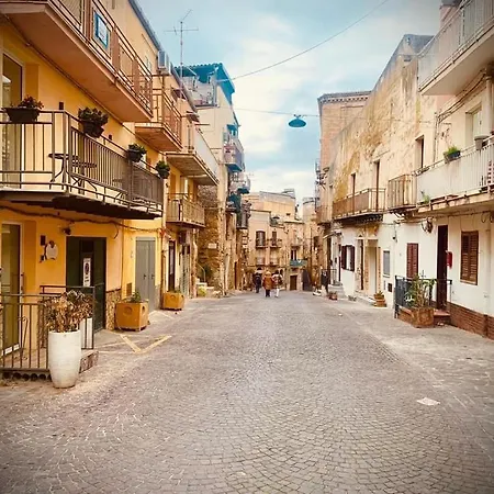 Il Vecchio Cortile Apartment *