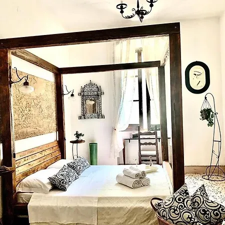 Il Vecchio Cortile Apartment *