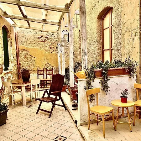 Il Vecchio Cortile * Агридженто